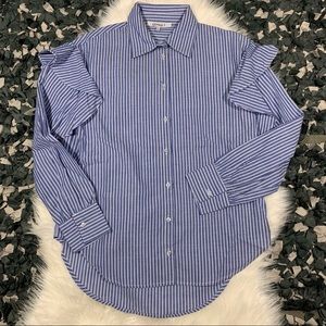 Olive & J ruffled shoulder buttondown